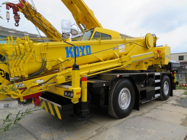 加藤製作所製 35tラフタークレーン導入